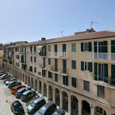 Simons Nest * Corfu (city)